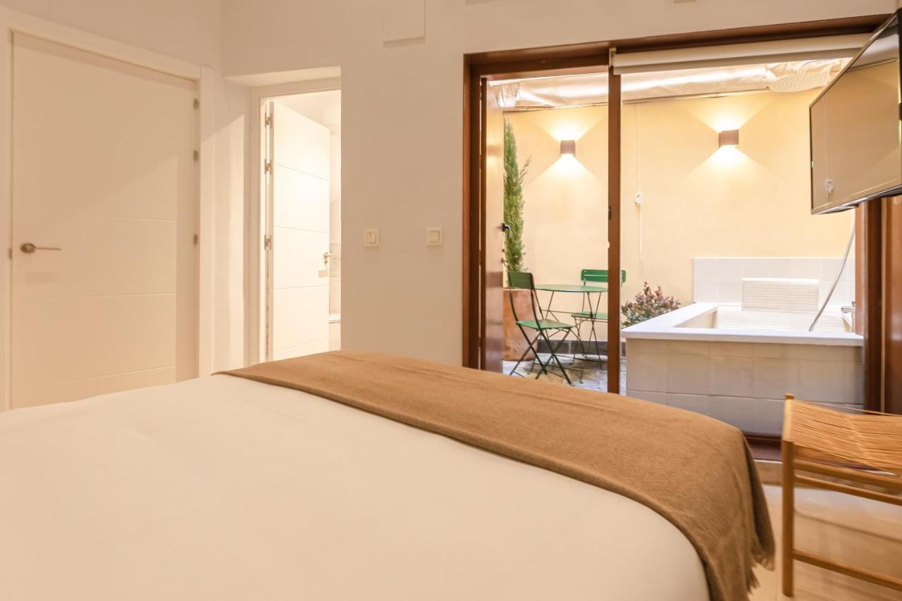 Angeles 6- Giralda Luxury By Valcambre Apartment Севиля Екстериор снимка