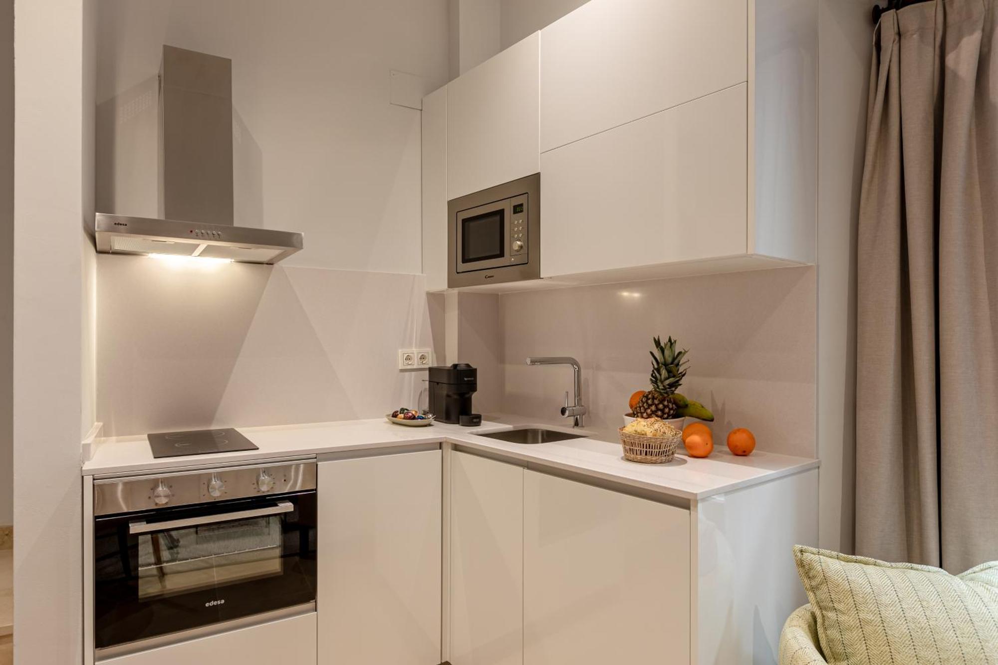 Angeles 6- Giralda Luxury By Valcambre Apartment Севиля Стая снимка