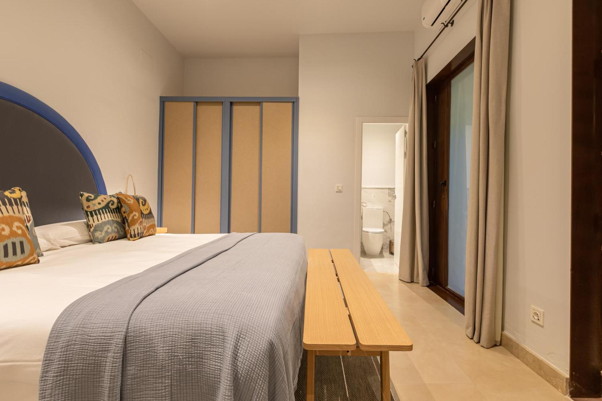 Angeles 6- Giralda Luxury By Valcambre Apartment Севиля Стая снимка